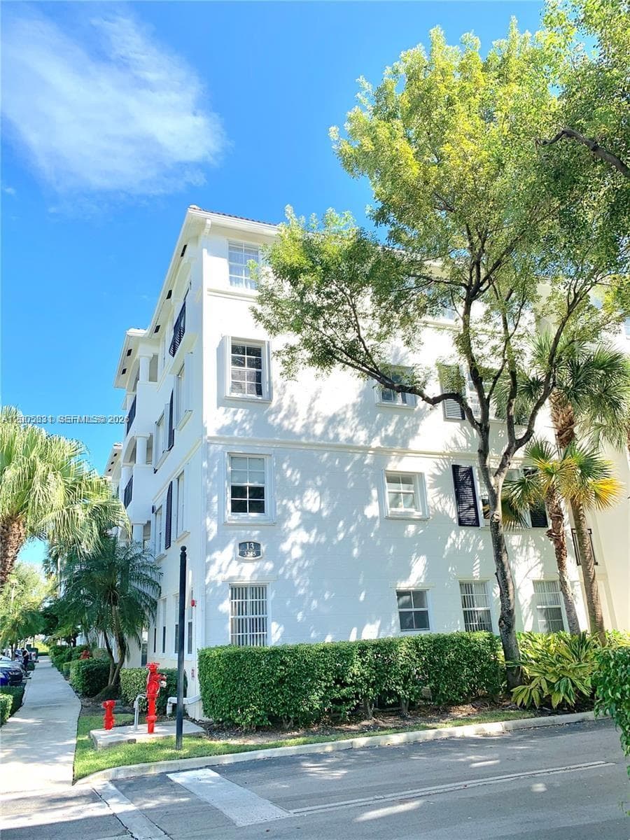 VILLAGE BY THE BAY CONDO · #13403 in Aventura - Photo 26
