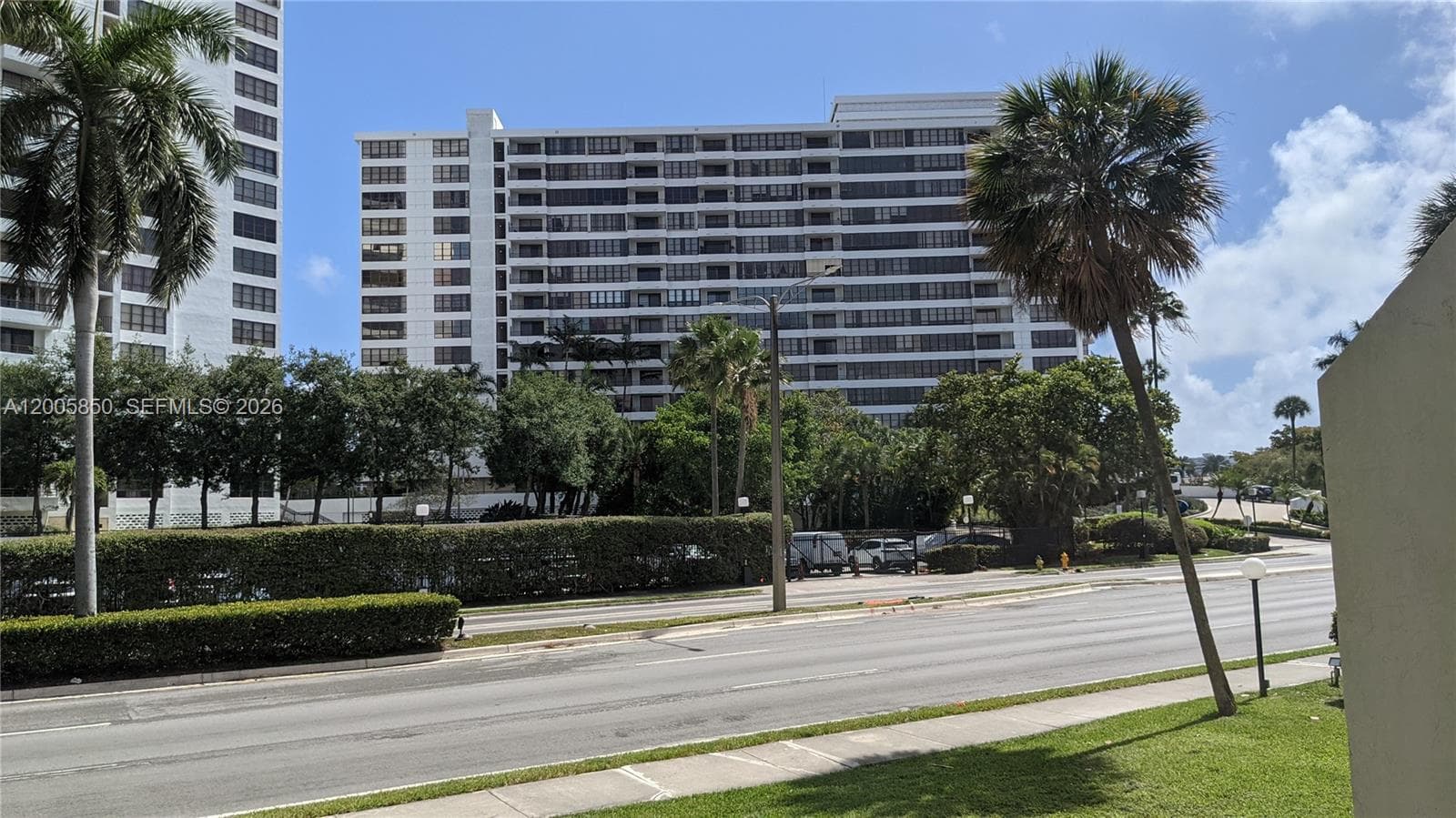 DESOTO PARK CONDO · #112 in Hallandale Beach - Photo 13