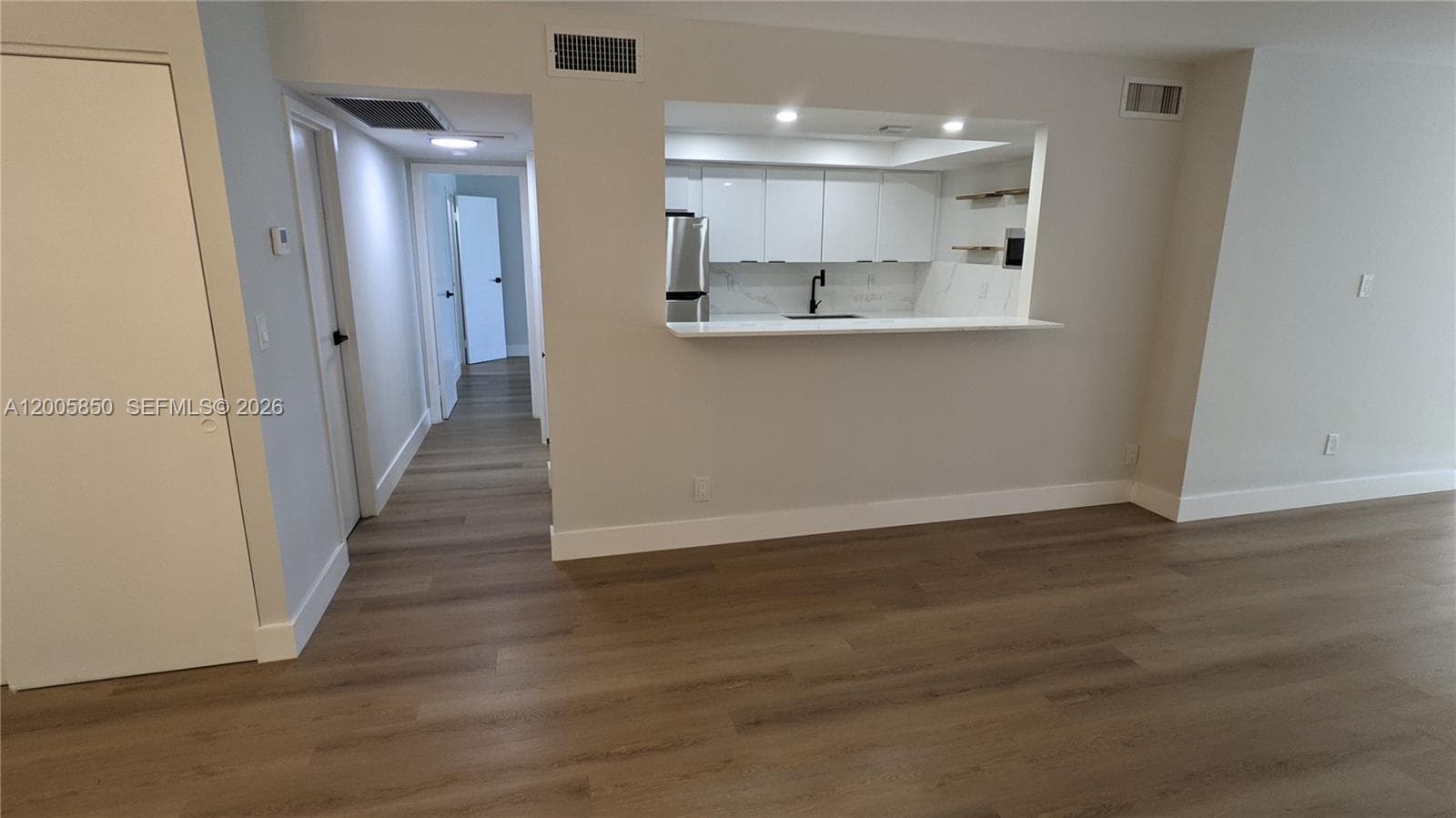 DESOTO PARK CONDO · #112 in Hallandale Beach - Photo 5