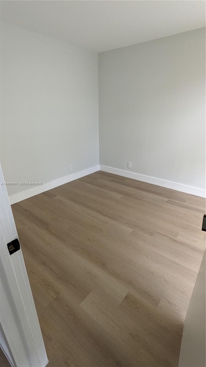 DESOTO PARK CONDO · #112 in Hallandale Beach - Photo 4