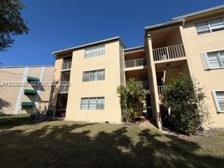 HAMMOCKS TRAILS CONDO · #214 in Miami - Photo 16