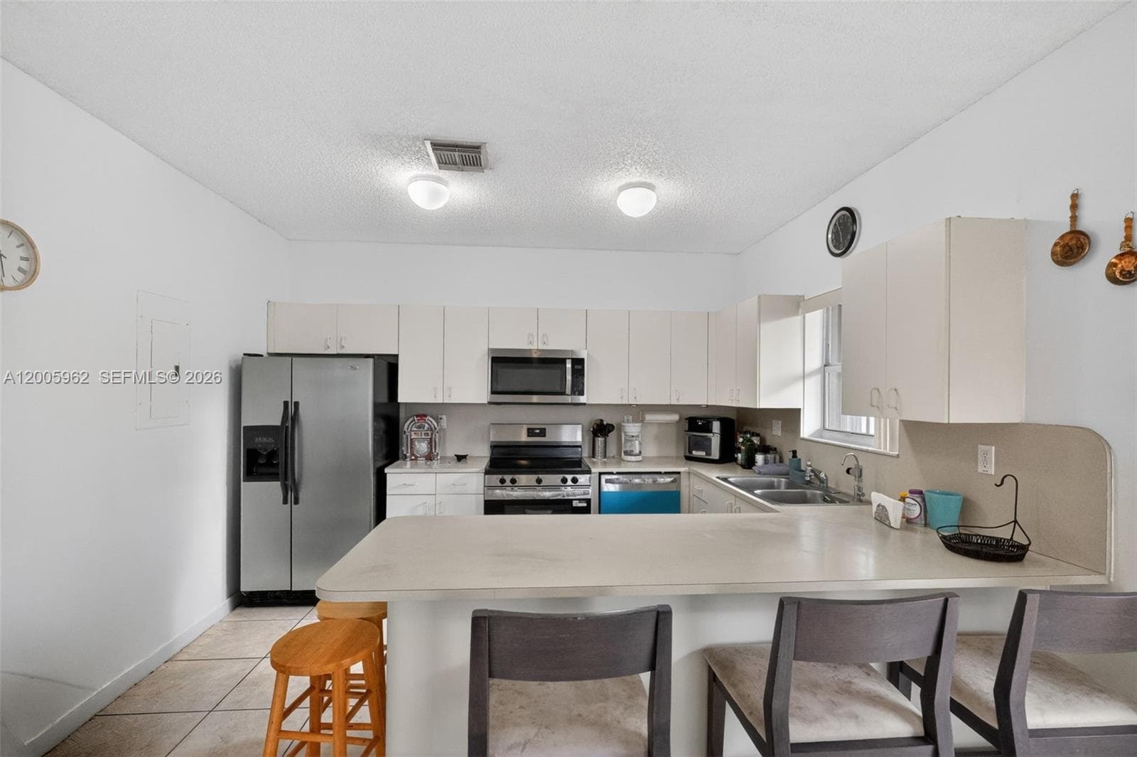 PASEOS AT MIAMI LAKES CON · #16624 in Miami Lakes - Photo 13