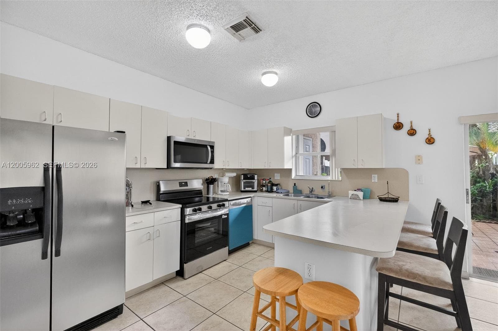 PASEOS AT MIAMI LAKES CON · #16624 in Miami Lakes - Photo 11