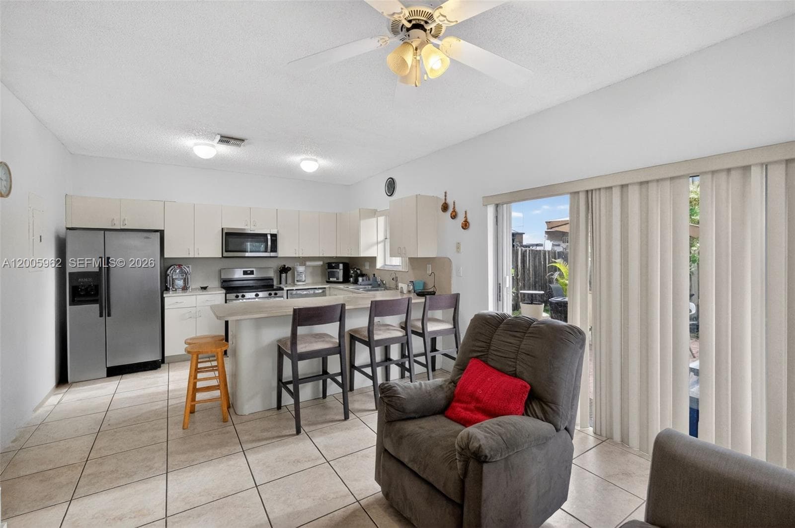 PASEOS AT MIAMI LAKES CON · #16624 in Miami Lakes - Photo 4