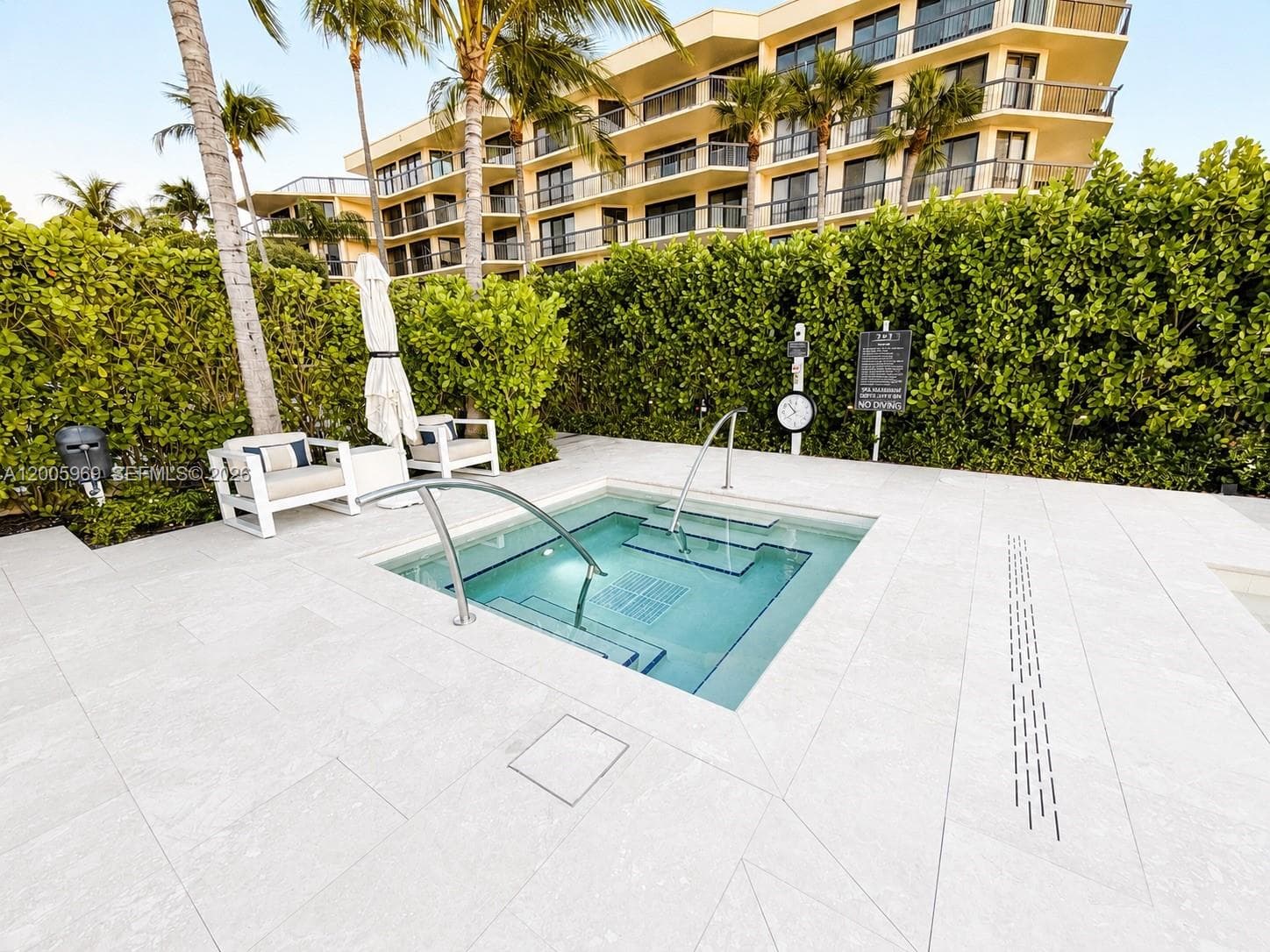 Carlyle House · #4070 in Palm Beach - Photo 22