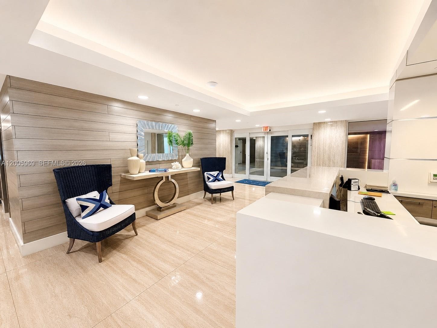 Carlyle House · #4070 in Palm Beach - Photo 25