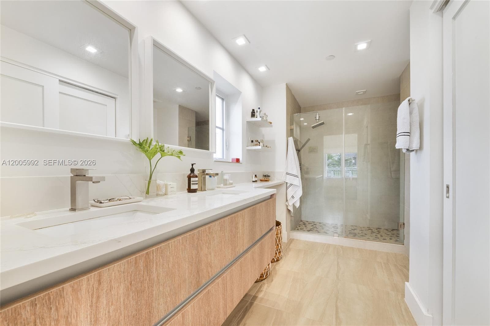 Villa Adria · #3B in Coral Gables - Photo 10