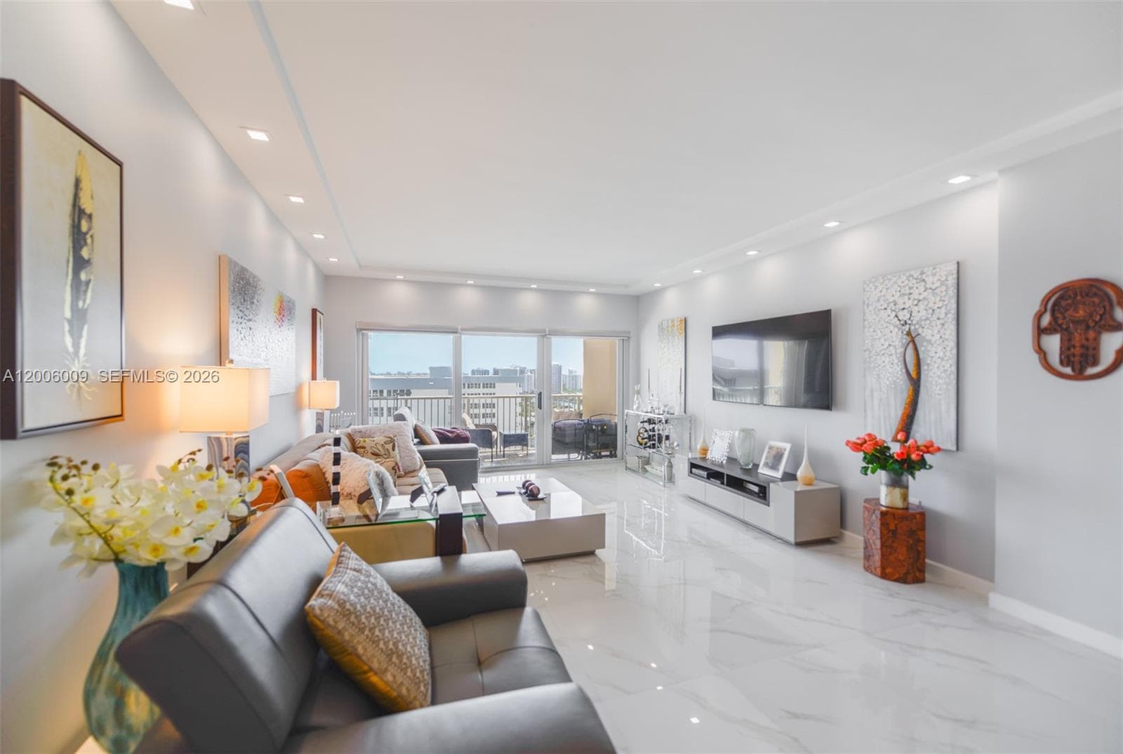 HEMISPHERES CONDO · #PHG in Hallandale Beach - Photo 4
