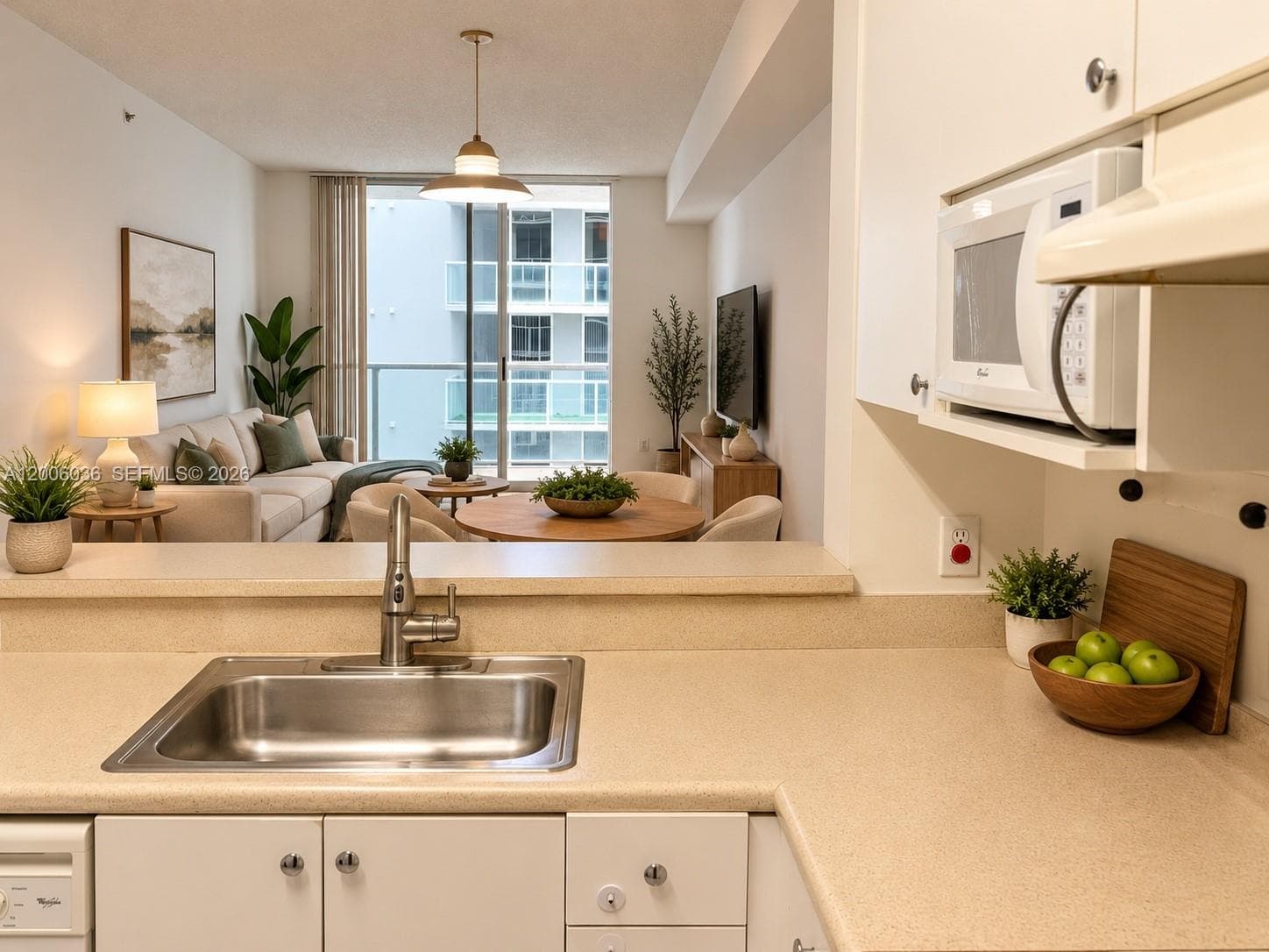 BLUE LAGOON CONDO · #807 in Miami - Photo 2