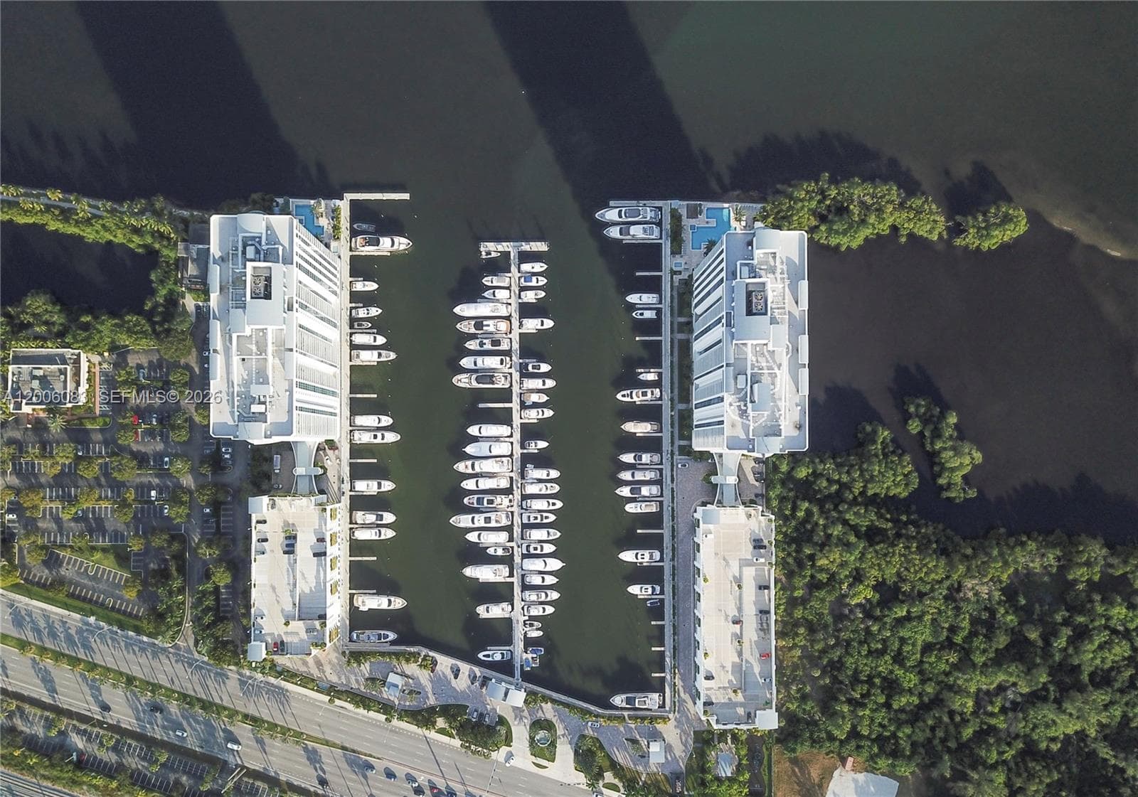 MARINA PALMS · #909 in North Miami Beach - Photo 59