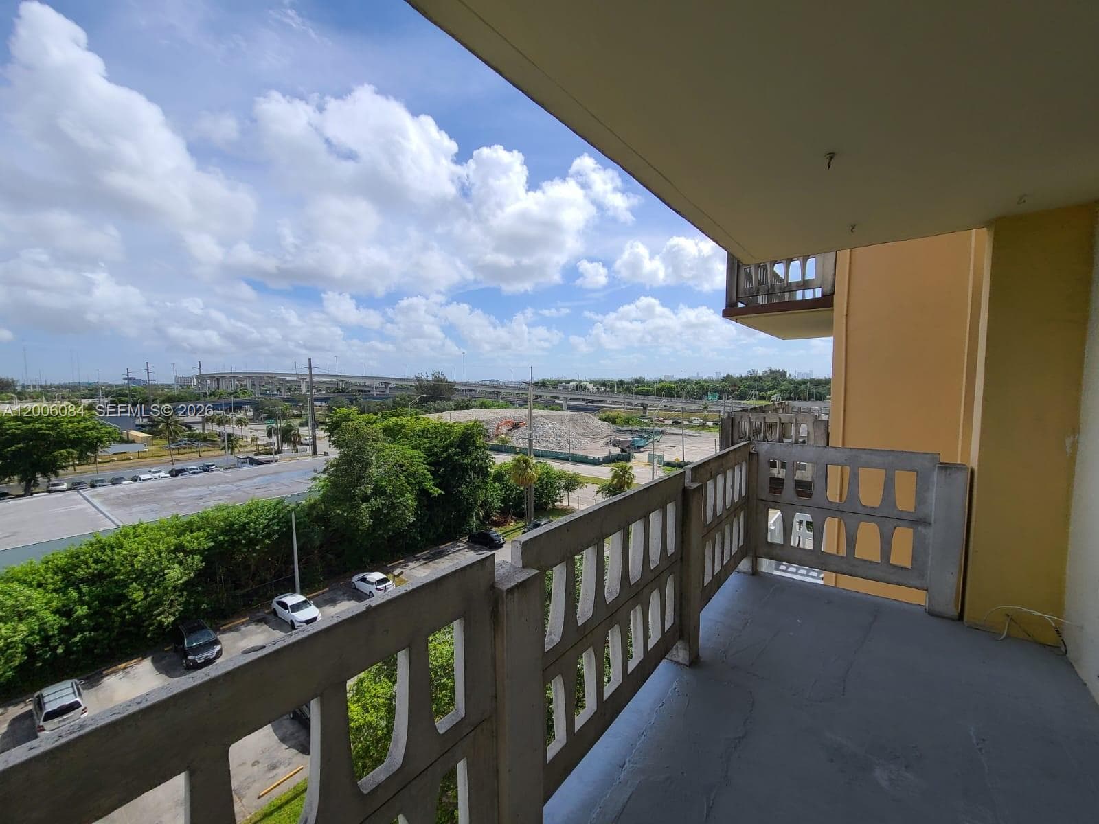 PARKWAY TOWERS BLDG 1 · #709 in Miami - Photo 4