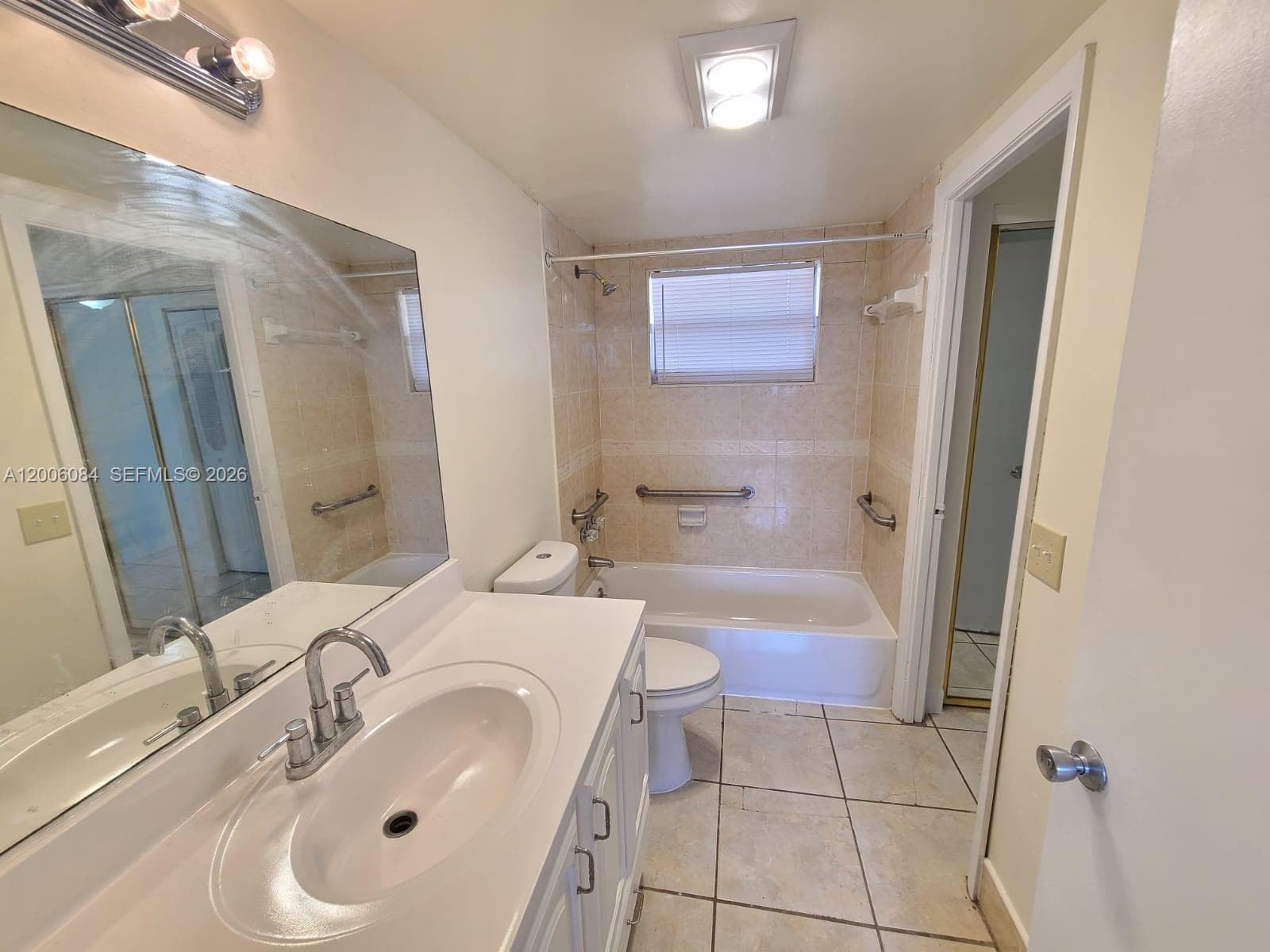 PARKWAY TOWERS BLDG 1 · #709 in Miami - Photo 8