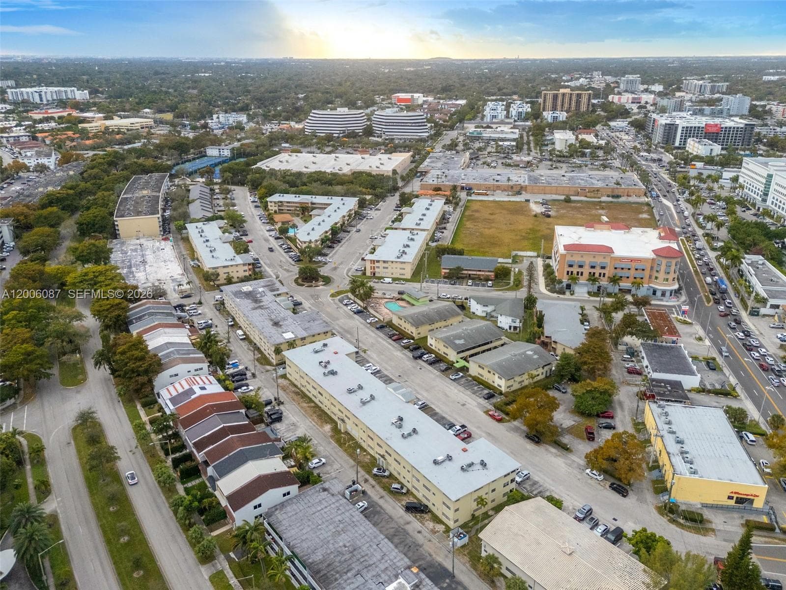 SANS SOUCI CONDO · #15 in North Miami - Photo 28