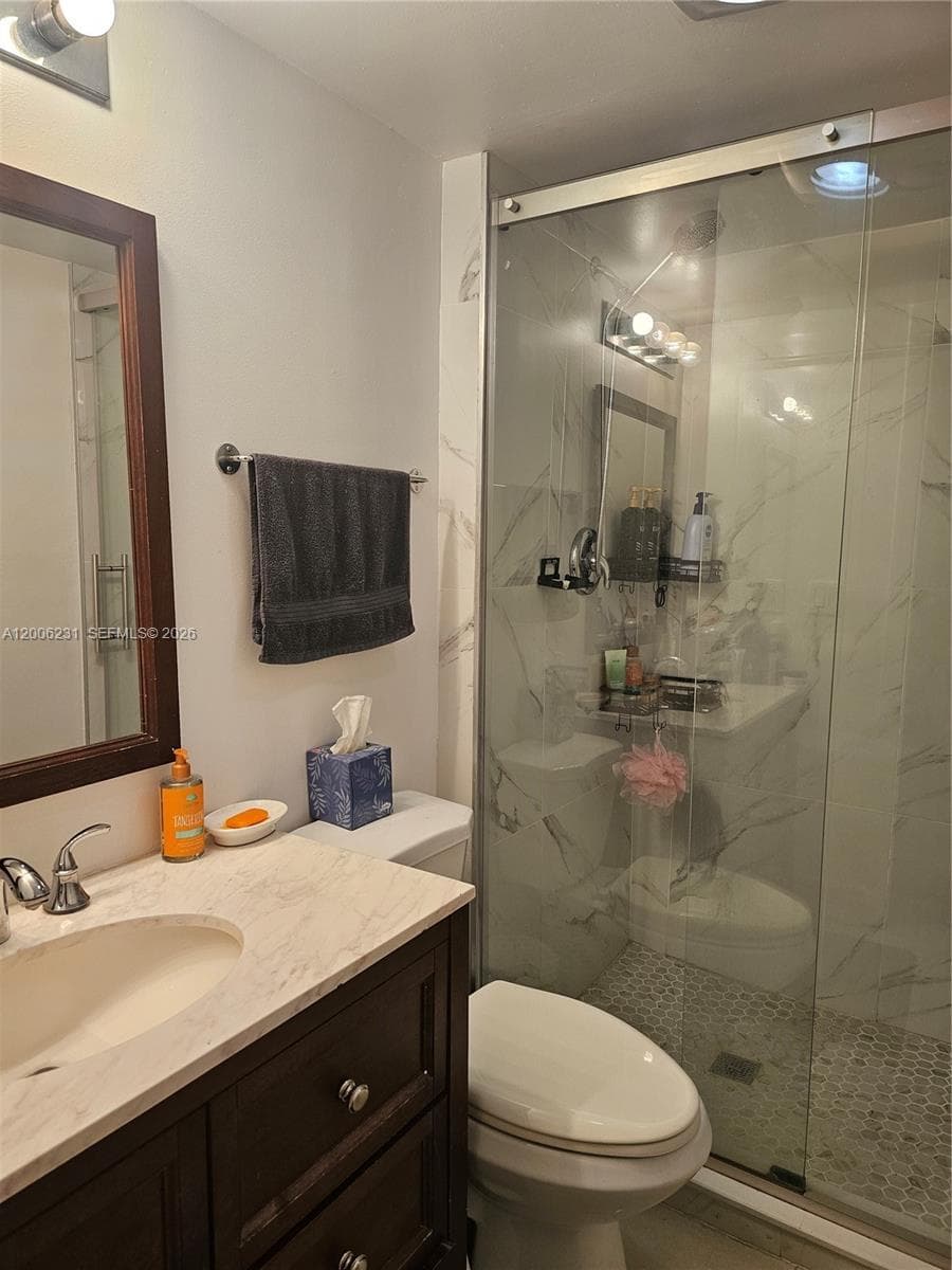 BISCAYA IV CONDO · #315 in Aventura - Photo 23