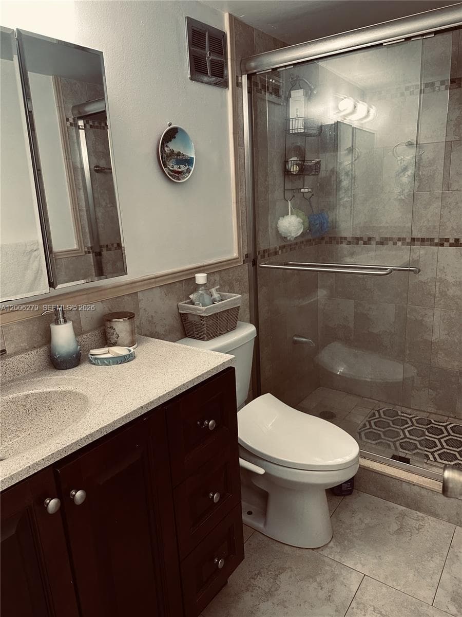 CHELSEA BAYVIEW CONDO · #111 in Hallandale Beach - Photo 30