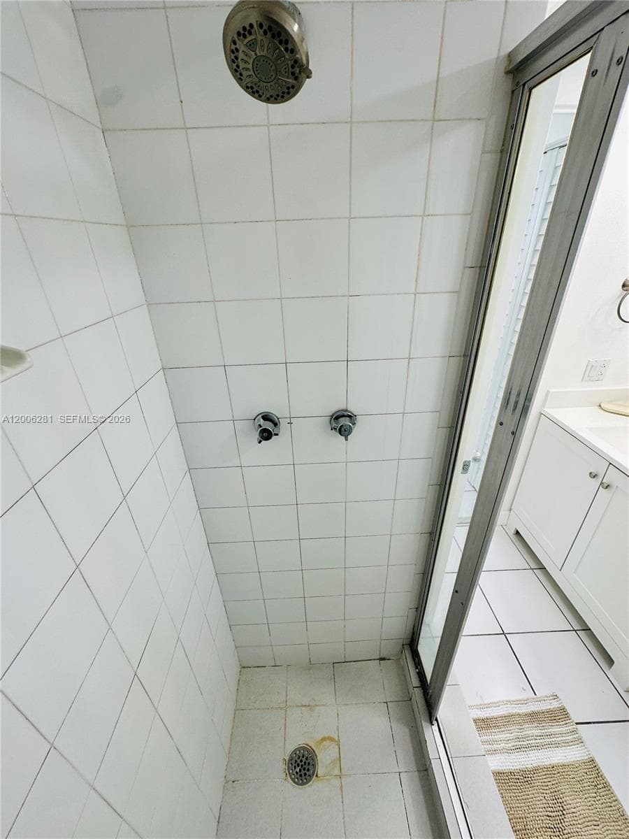 HAMPTON ON WASHINGTON AV · #321 in Miami Beach - Photo 20