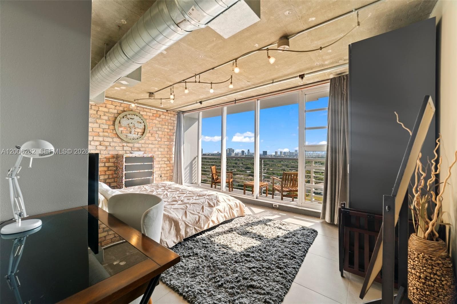 HOME TOWER CONDO · #1725 in Hollywood - Photo 17