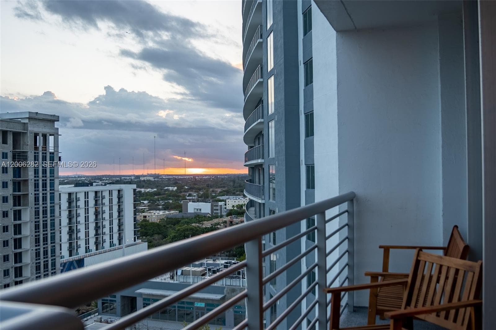 HOME TOWER CONDO · #1725 in Hollywood - Photo 24