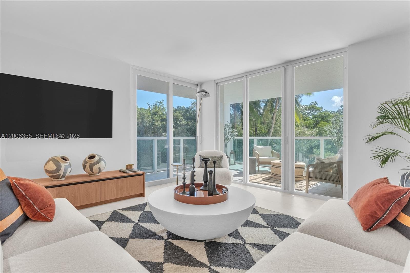 Arlen House · #216 in Sunny Isles Beach - Photo 2