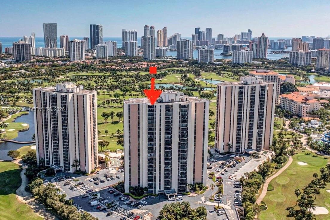 Coronado · #PH22 in Aventura - Photo 1