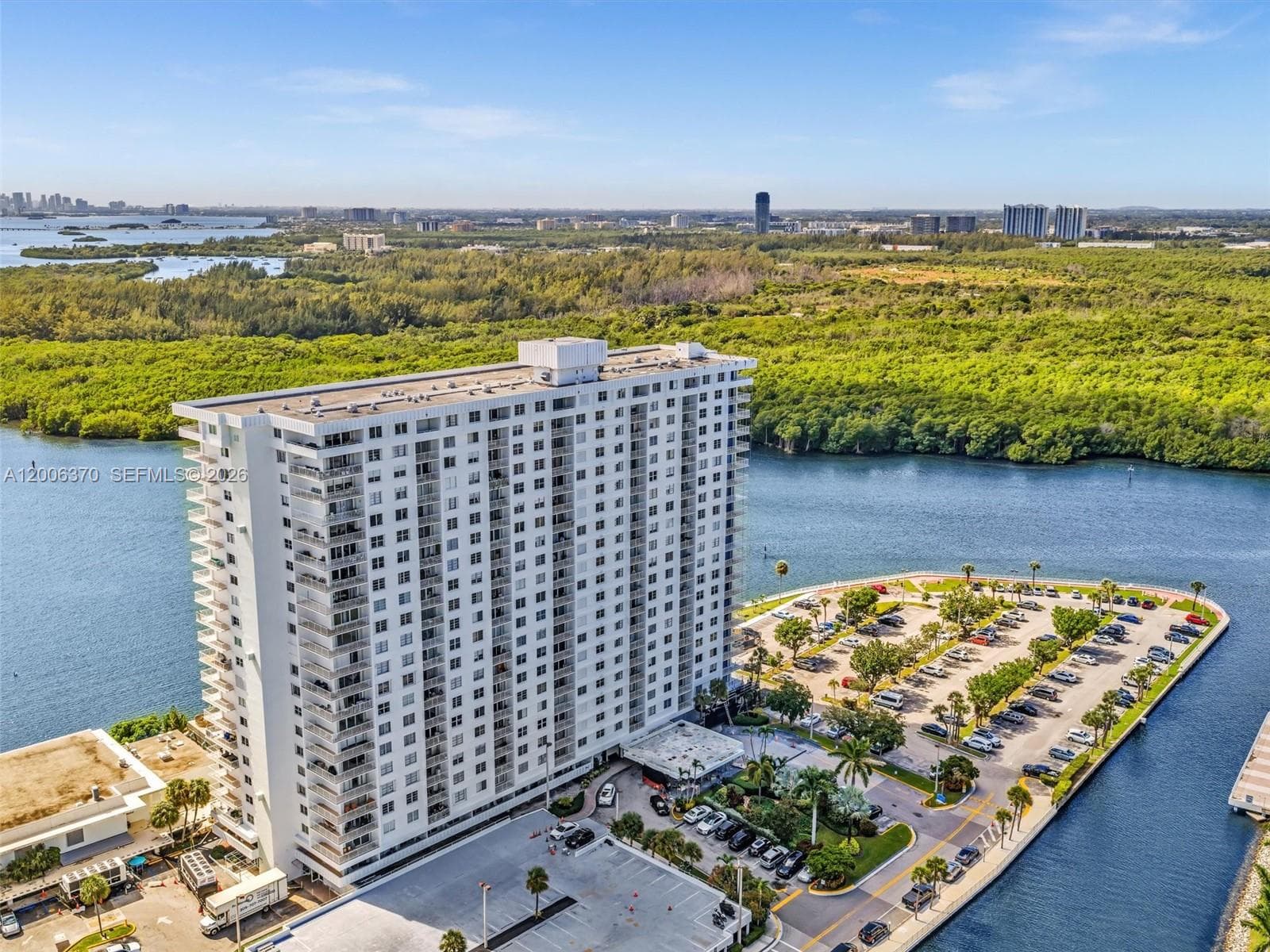Arlen House West · #1731 in Sunny Isles Beach - Photo 62