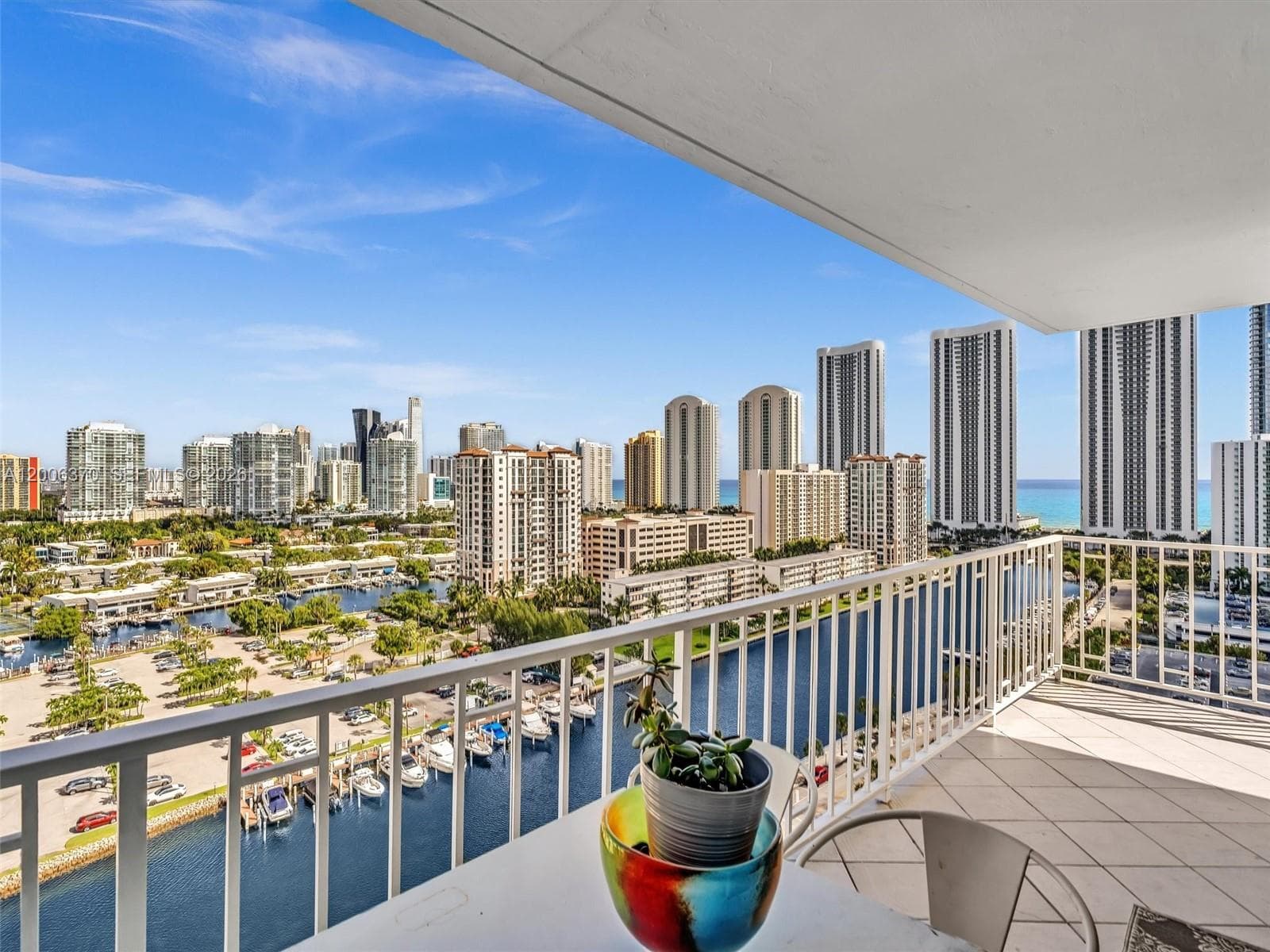 Arlen House West · #1731 in Sunny Isles Beach - Photo 22