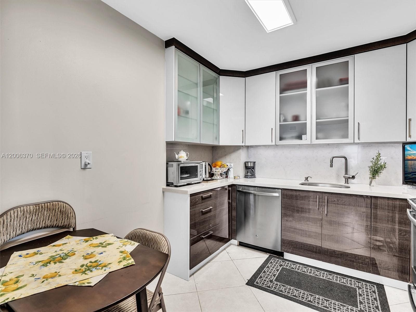 Arlen House West · #1731 in Sunny Isles Beach - Photo 10