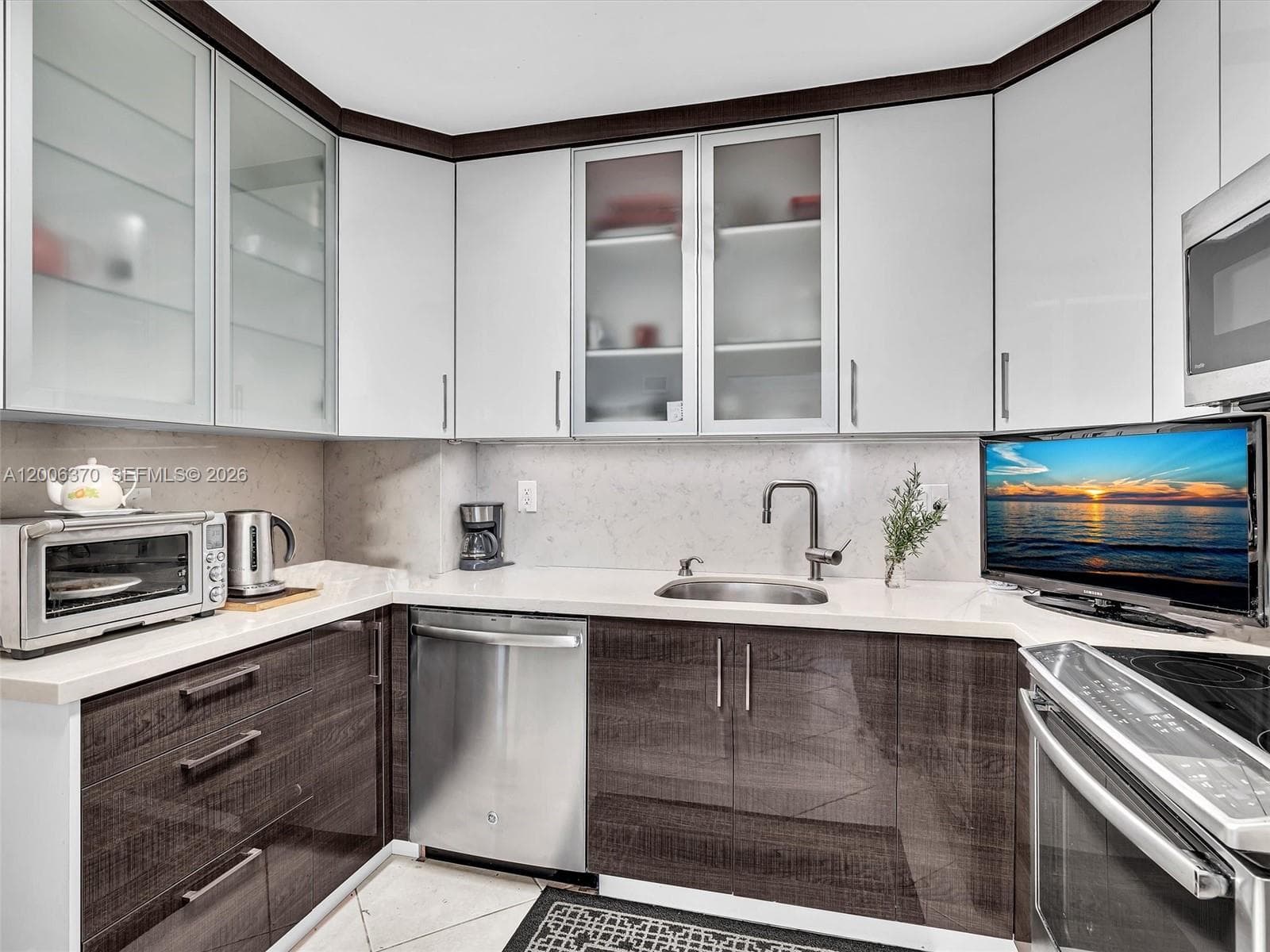 Arlen House West · #1731 in Sunny Isles Beach - Photo 14