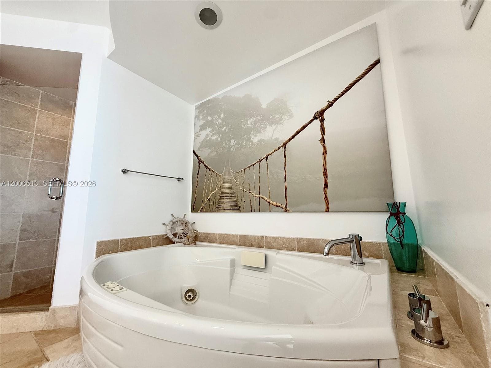 Trump Royale · #5105 in Sunny Isles Beach - Photo 20