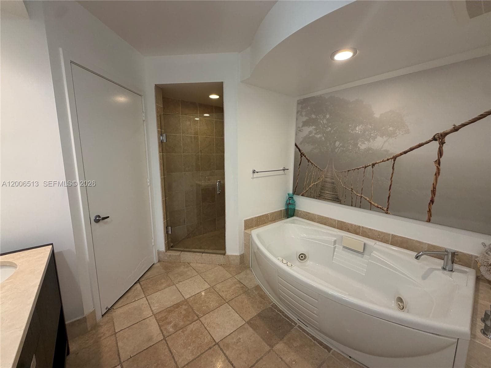 Trump Royale · #5105 in Sunny Isles Beach - Photo 18