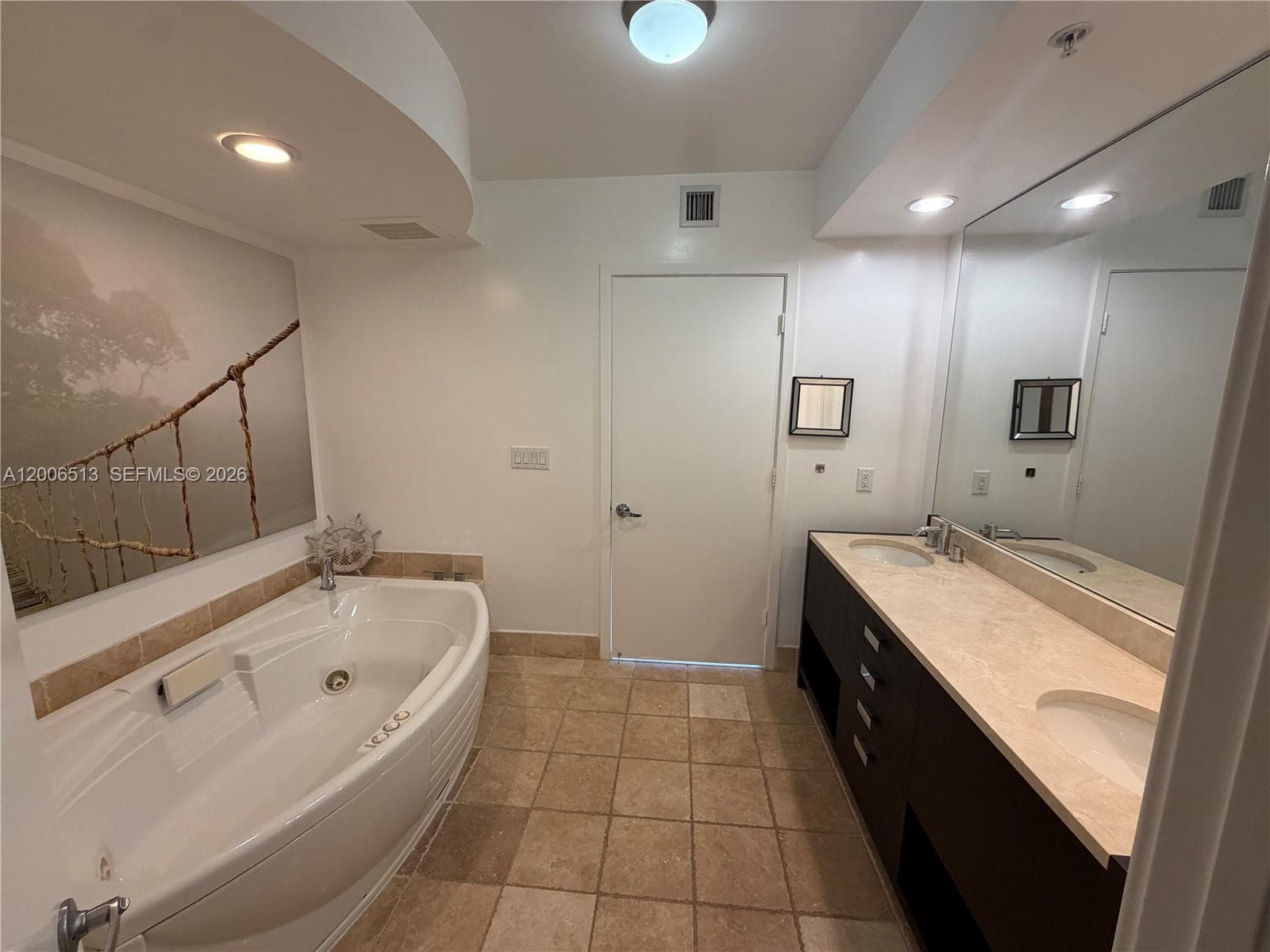 Trump Royale · #5105 in Sunny Isles Beach - Photo 19