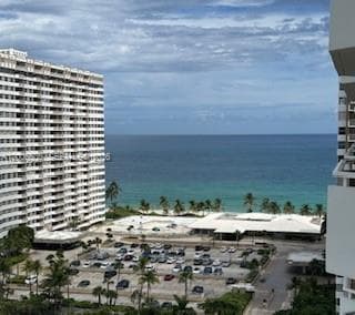 HEMISPHERES CONDO · #21P in Hallandale Beach - Photo 3