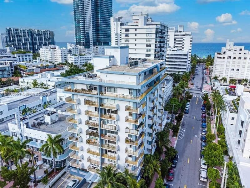 James Central Towers · #305 in Miami Beach - Photo 2