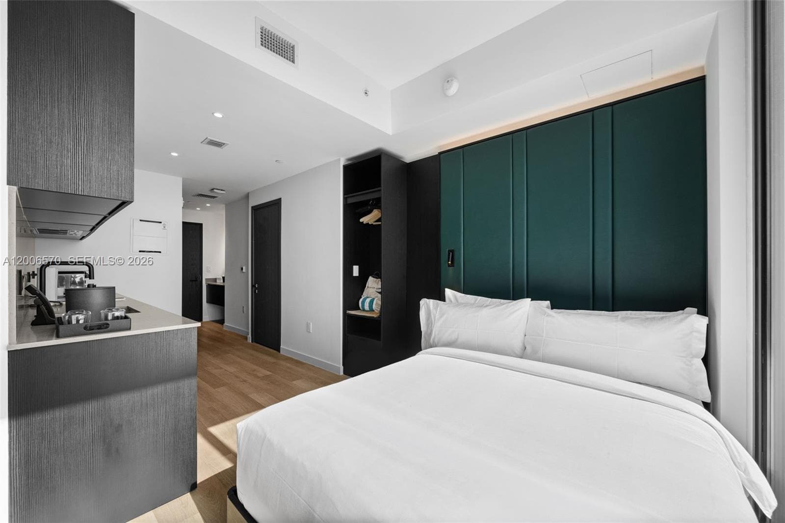 E11EVEN Hotel & Residences · #4012A in Miami - Photo 9