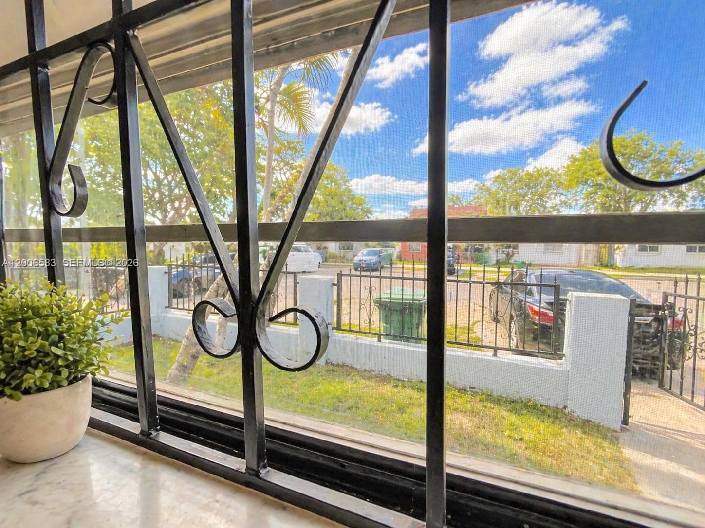 RESIDENCIAL COND · #1 in Miami Gardens - Photo 17