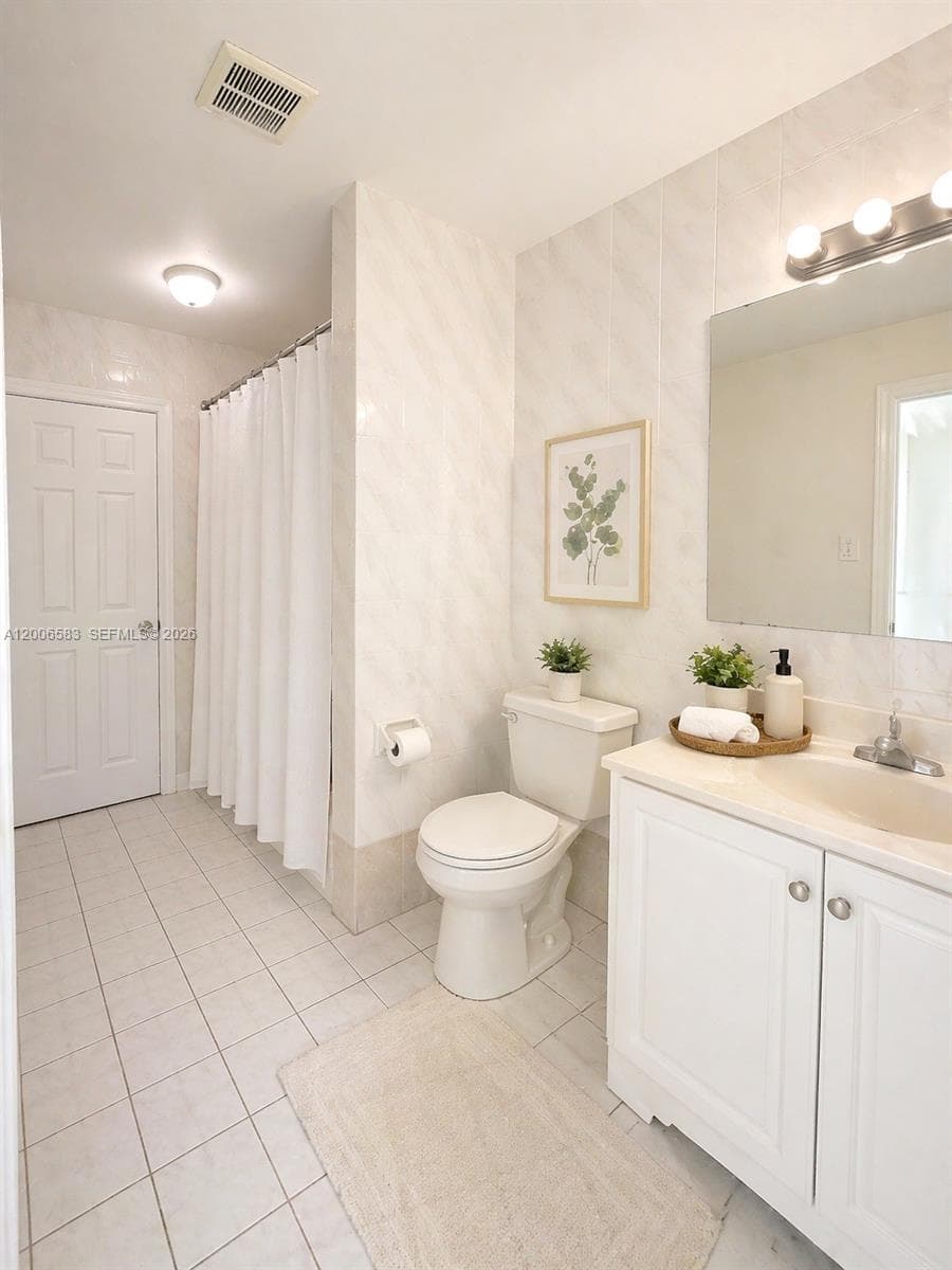RESIDENCIAL COND · #1 in Miami Gardens - Photo 11