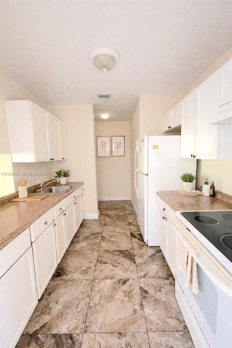 RESIDENCIAL COND · #1 in Miami Gardens - Photo 4