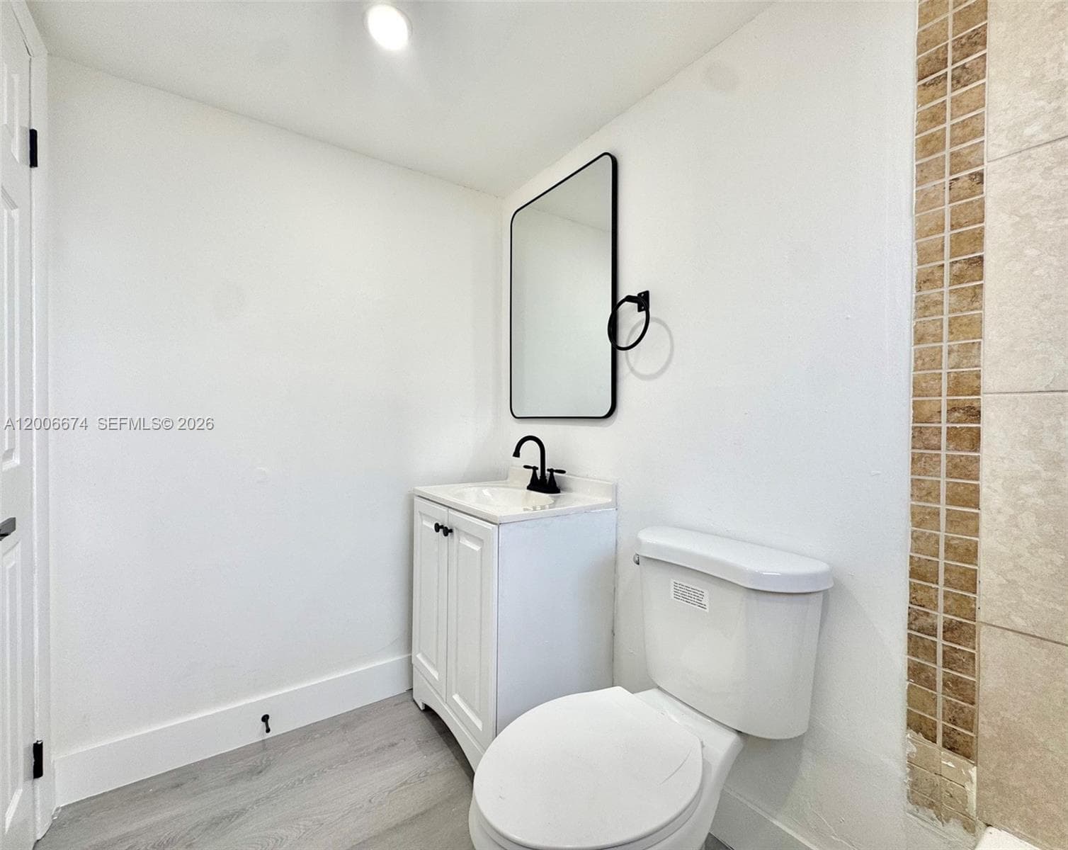 GEO M PHIPPENS SUB IN · #000 in Hallandale Beach - Photo 4