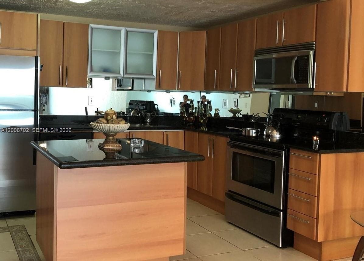 OCEANVIEW BUILDING A COND · #1124 in Sunny Isles Beach - Photo 4