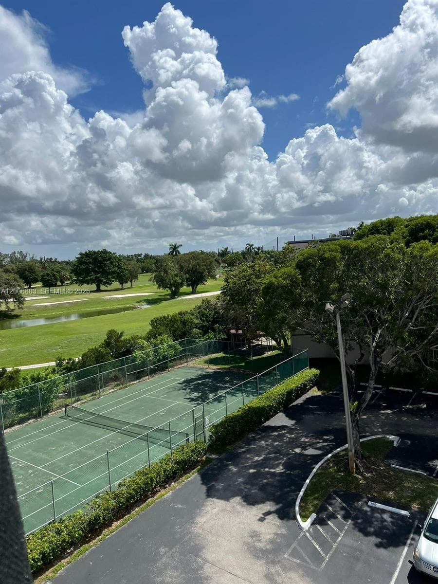 LAS BRISAS@ COUNTRY CLUB · #B502 in Hialeah - Photo 1