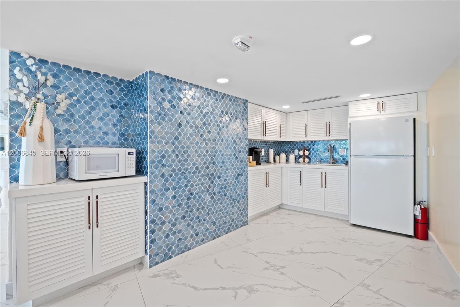 BREAKERS CONDOMINIUM · #1010 in Pompano Beach - Photo 26