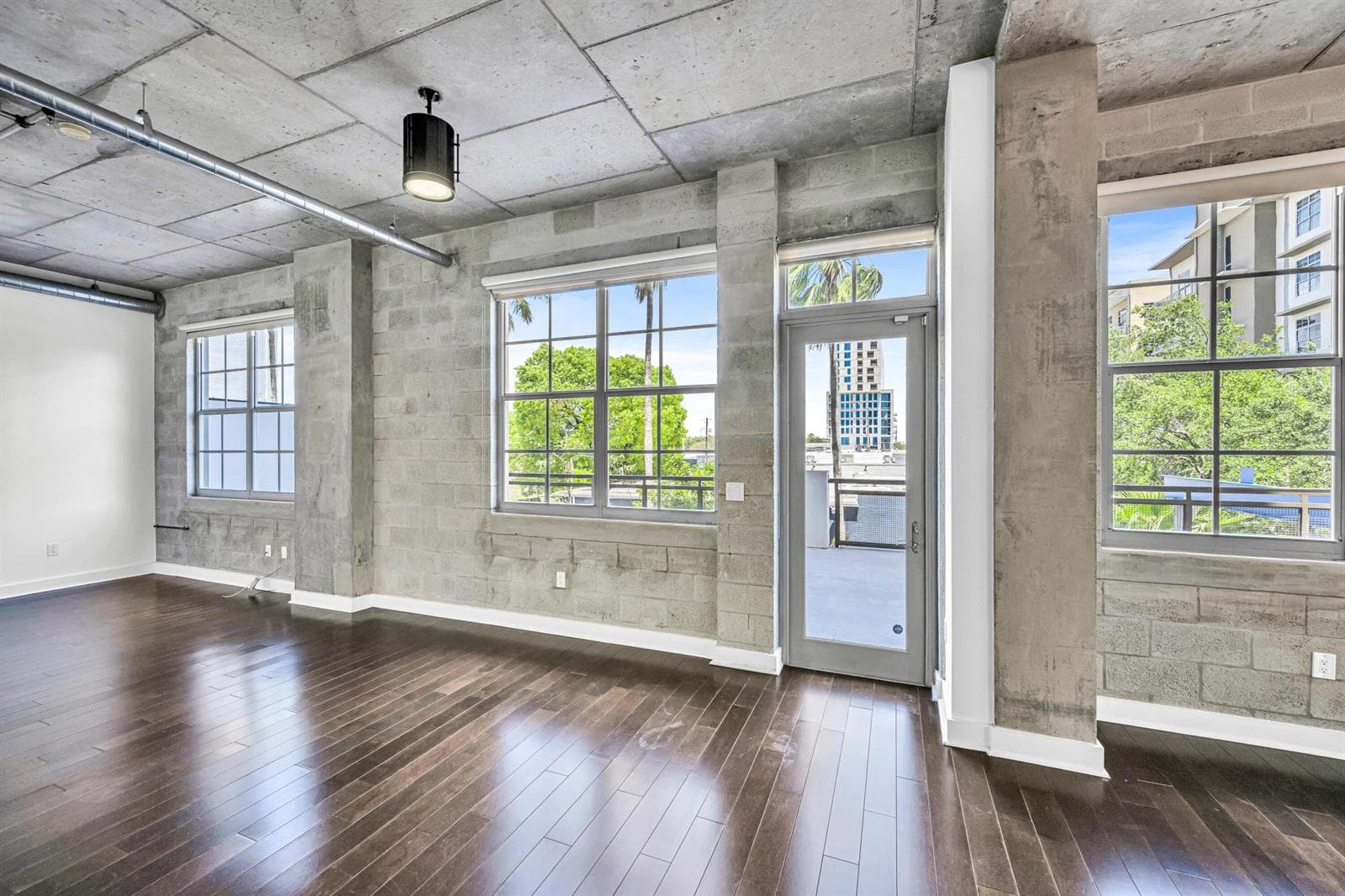 411 NW 1ST AVE #202--19
