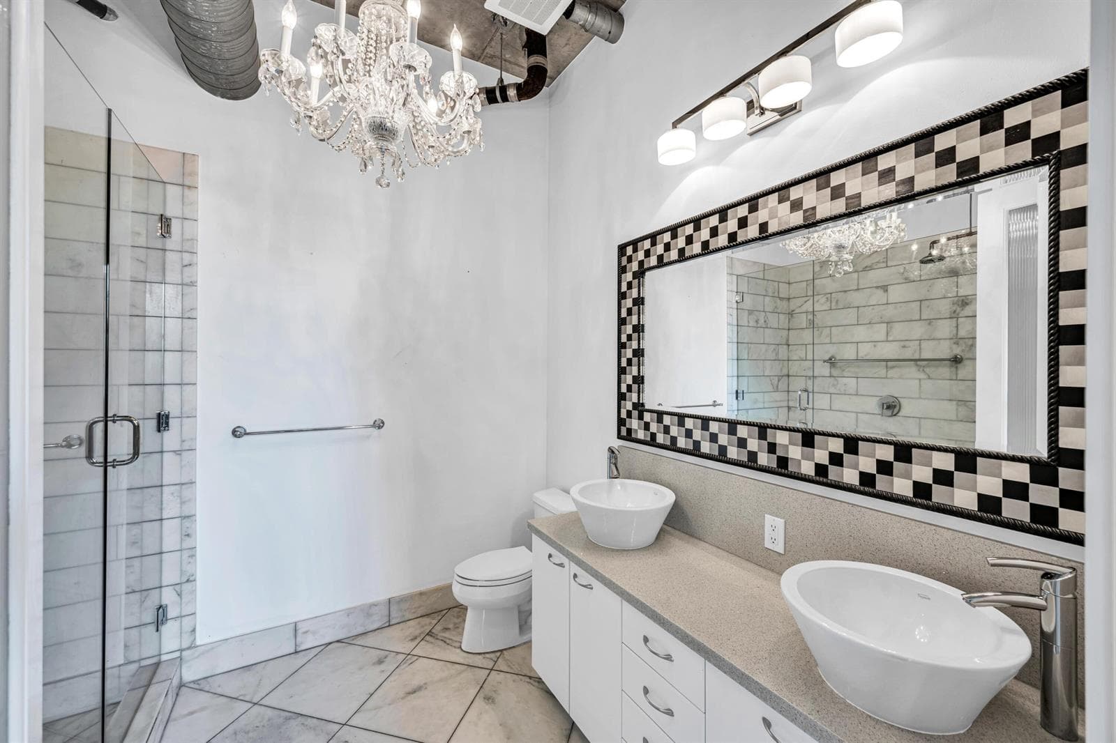 411 NW 1ST AVE #202--28