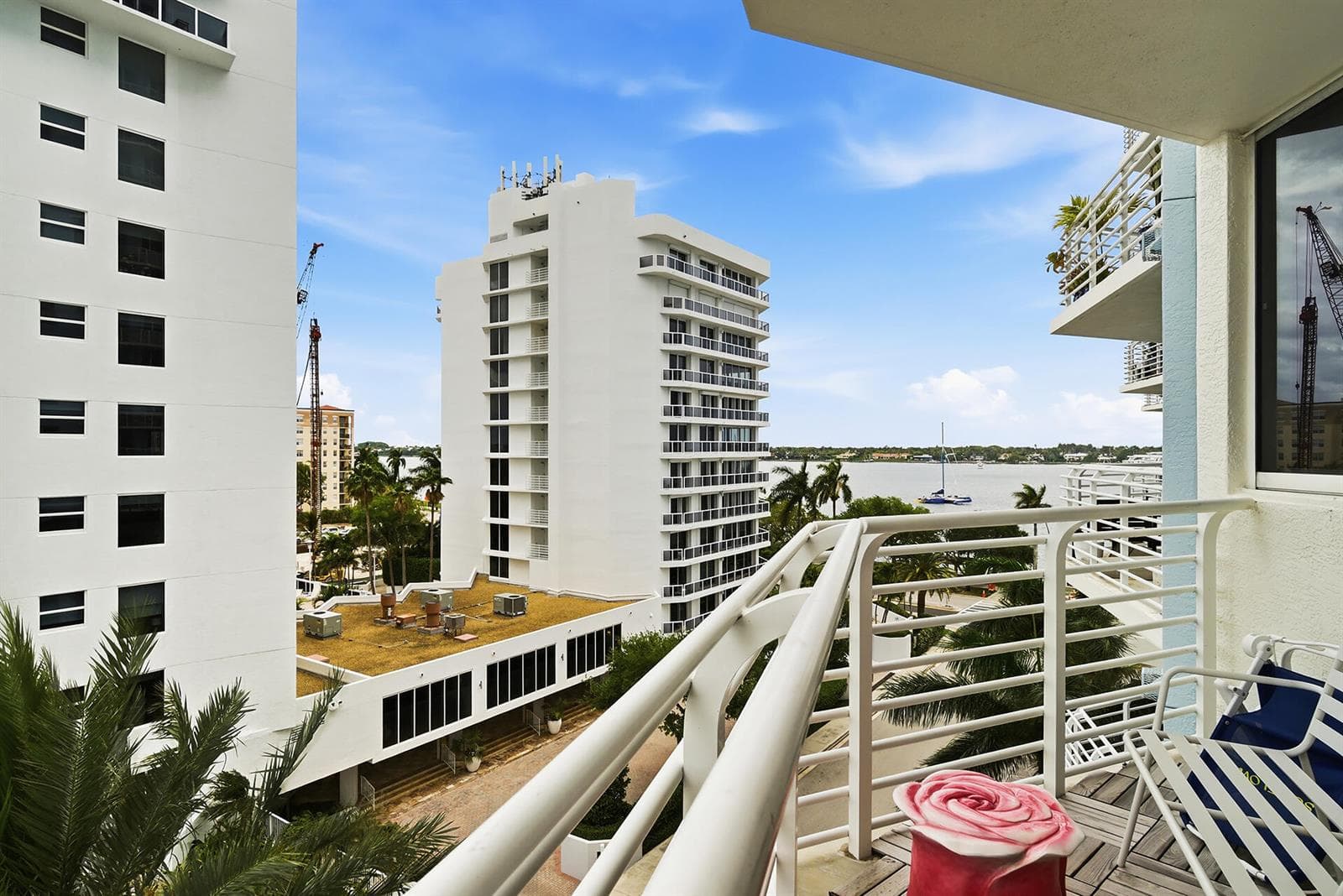 1551-N-FLAGLER-DR-605-33401-006