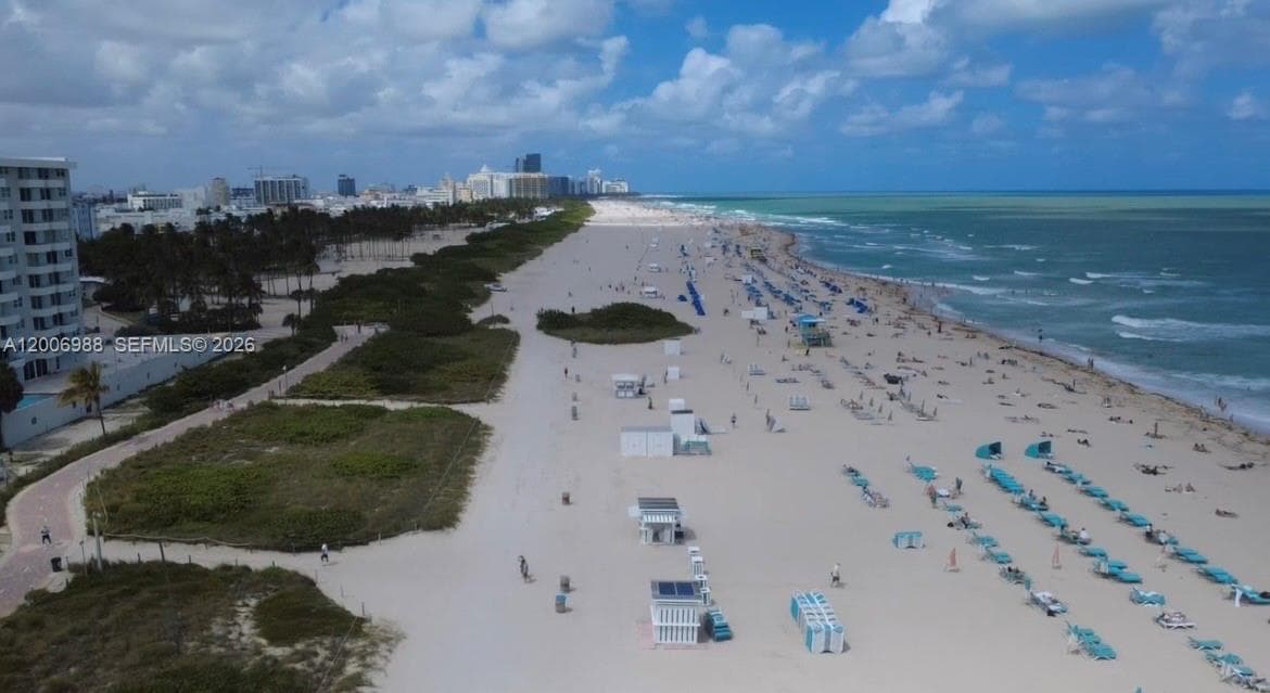 THE PRESIDENTIAL CONDO · #222 in Miami Beach - Photo 23