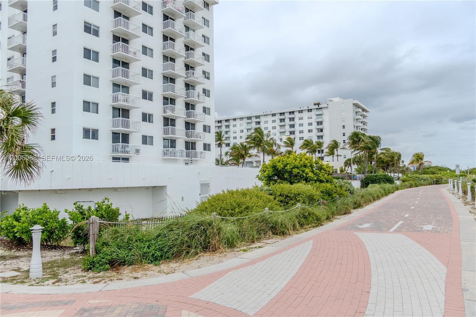 THE PRESIDENTIAL CONDO · #222 in Miami Beach - Photo 25
