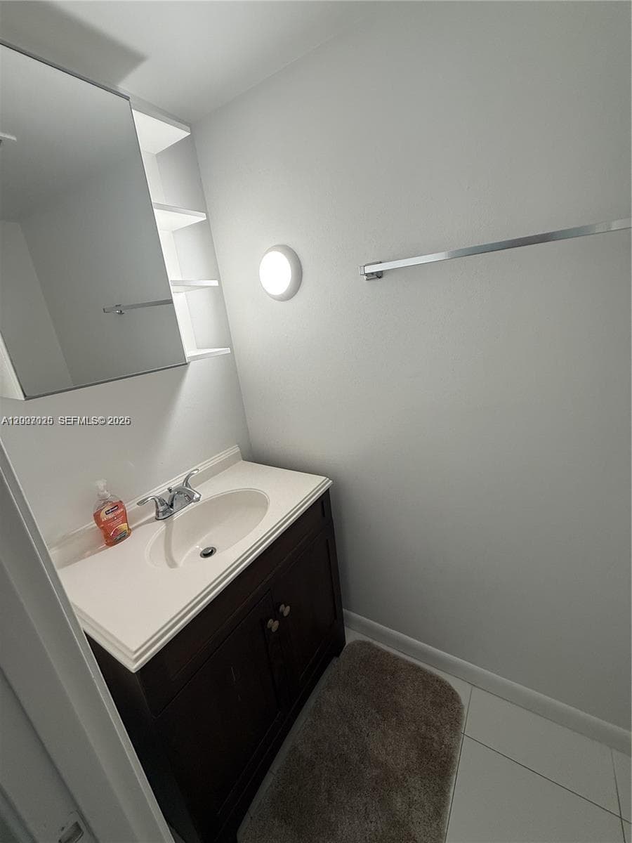 Fairways Riviera · #712 in Hallandale Beach - Photo 3