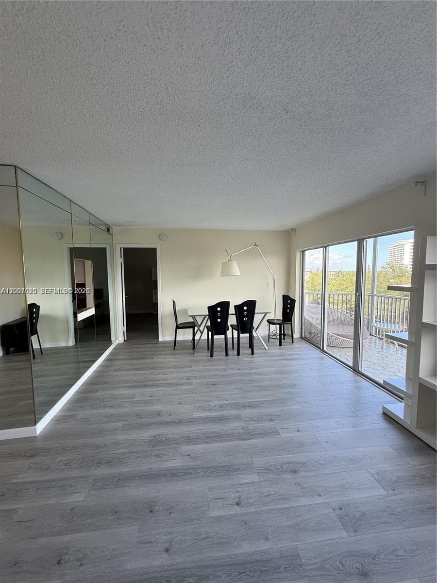 Fairways Riviera · #712 in Hallandale Beach - Photo 11