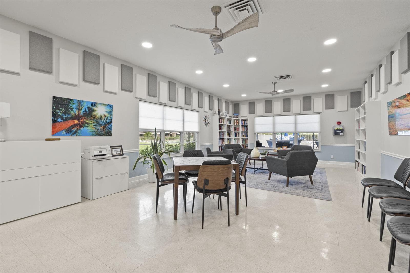 CLUBHOUSE