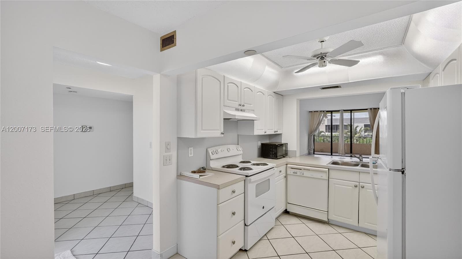 CROSSWINDS EAST CONDO · #5010 in Delray Beach - Photo 5